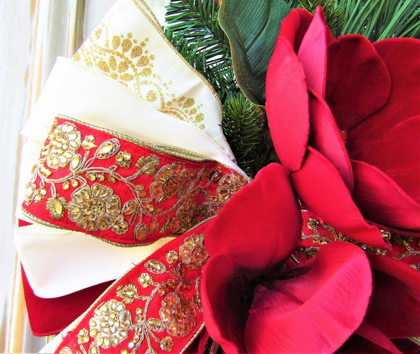 Winter Magnolia Wreath for Front Door, Winter Wreath, Front Porch Decor, Red Magnolia Wreath, Farmhouse Wreath, Gift for Her