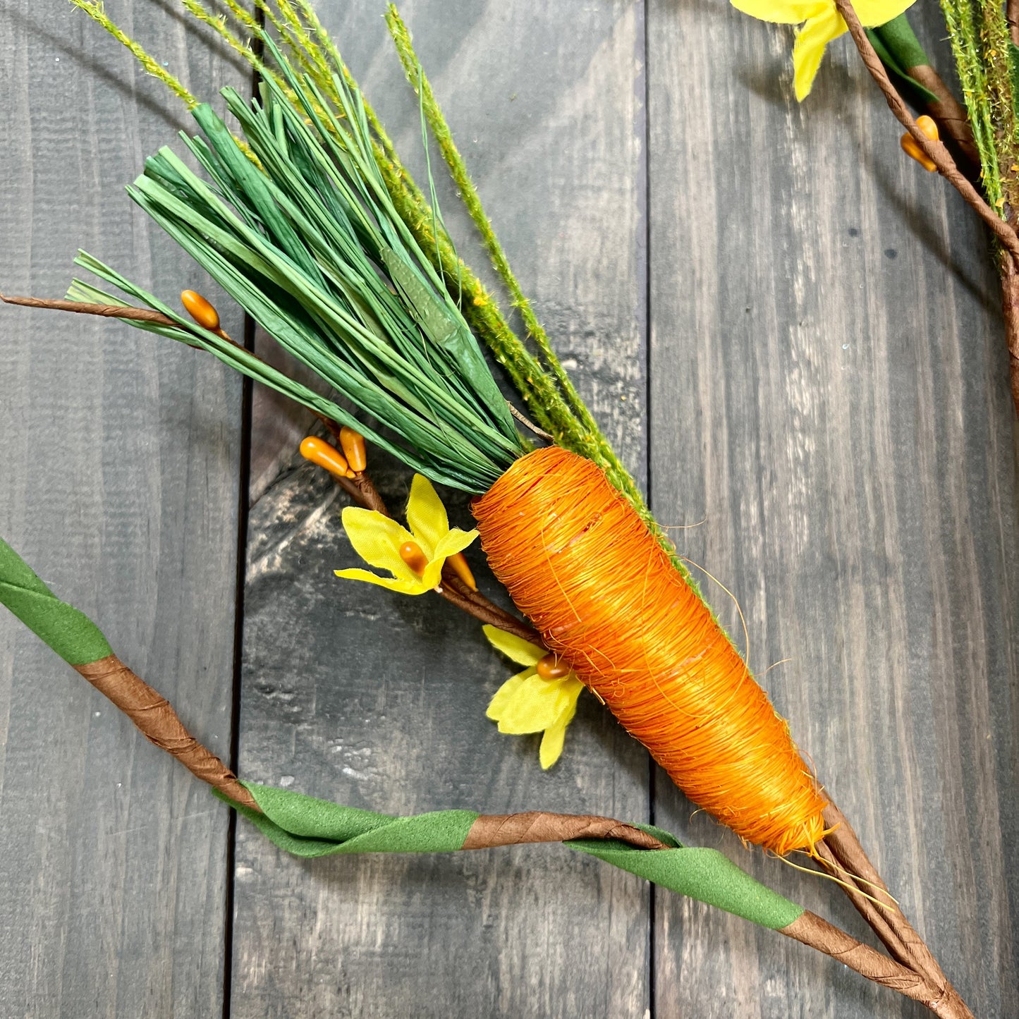Spring Carrot Spray, 23" Carrot and Pip Berry Spray, Spring Decor, Easter Carrot Pick, Wreath Making Supply, Easter Decor