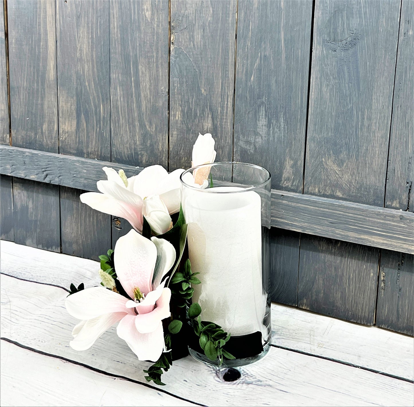 Wine Bottle Bouquet, Magnolia Bottle Bouquet, Floral Arrangement for Wine Bottle, Wine Tasting Decor, Wedding Centerpiece, Housewarming Gift