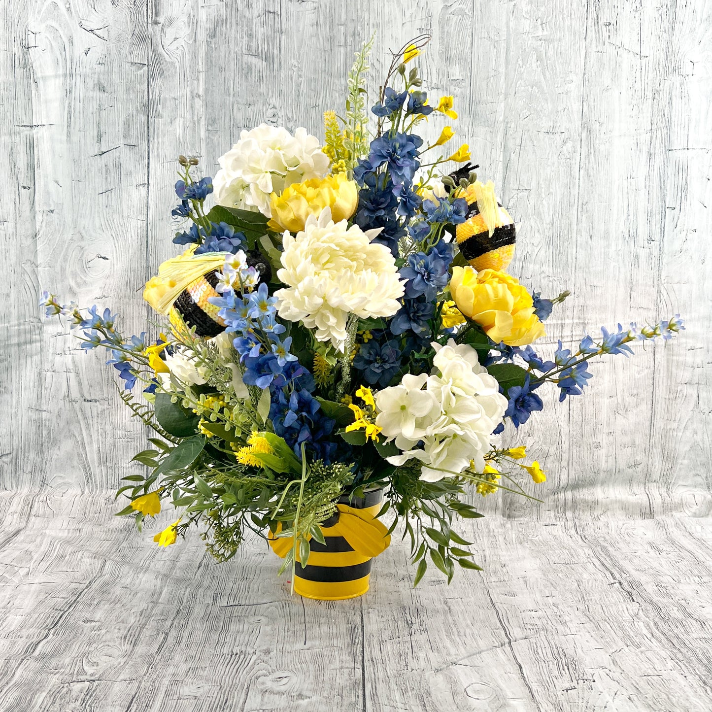 Spring Bumblebee Floral Arrangement, Summer Bumblebee Centerpiece, Bee Table Centerpiece, Mothers Day Gift, Yellow and Blue Arrangement