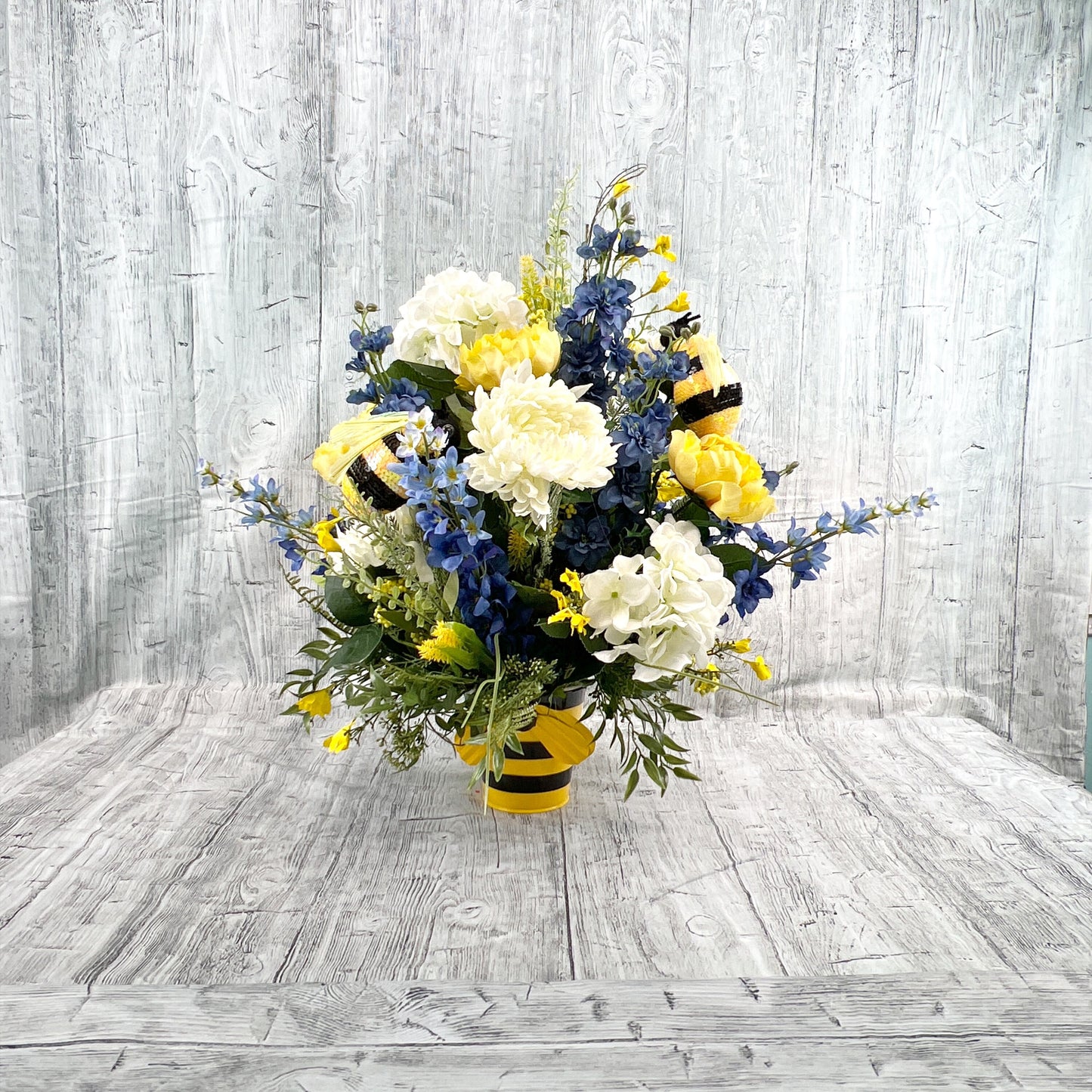 Spring Bumblebee Floral Arrangement, Summer Bumblebee Centerpiece, Bee Table Centerpiece, Mothers Day Gift, Yellow and Blue Arrangement