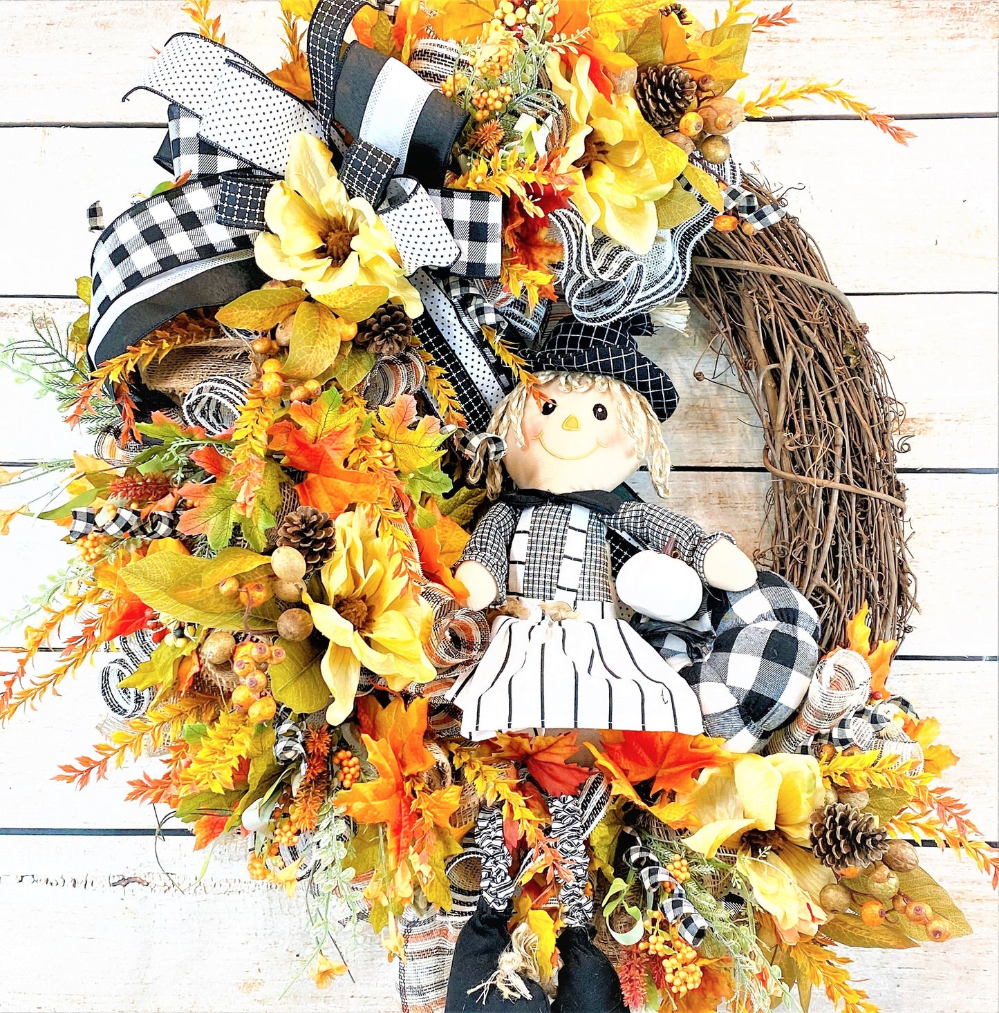 Large Scarecrow Wreath for Front Door, Pumpkin Wreath, Fall Scarecrow Wreath, Fall Wreath, Autumn Wreath, Magnolia Wreath, Scarecrow Wreath