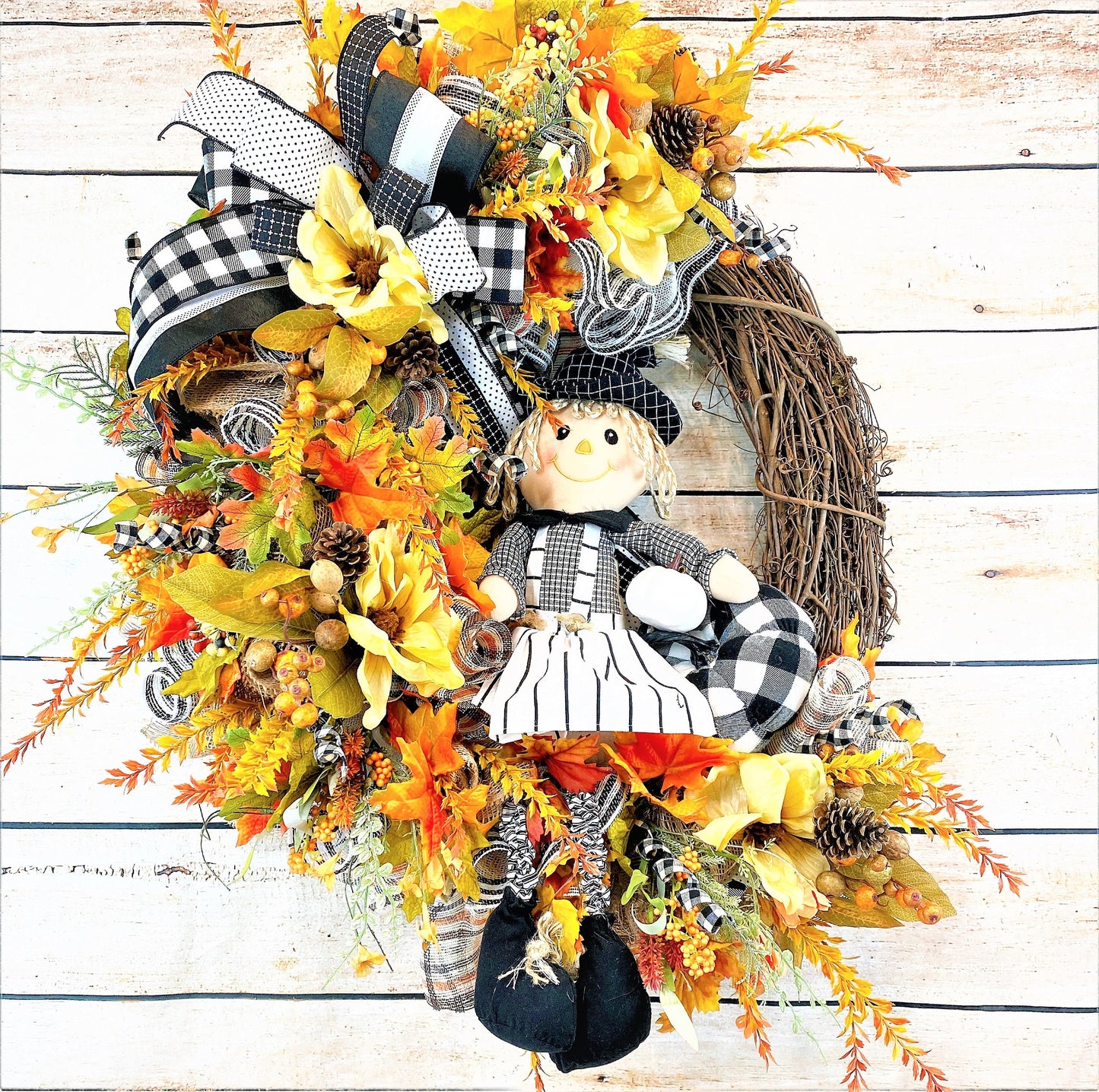 Large Scarecrow Wreath for Front Door, Pumpkin Wreath, Fall Scarecrow Wreath, Fall Wreath, Autumn Wreath, Magnolia Wreath, Scarecrow Wreath