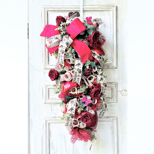 Valentines Wreath, Front Door Wreath, Heart Wreath, Large Door Swag, Valentine's Day Wreath, Valentines Decor, Valentine Swag