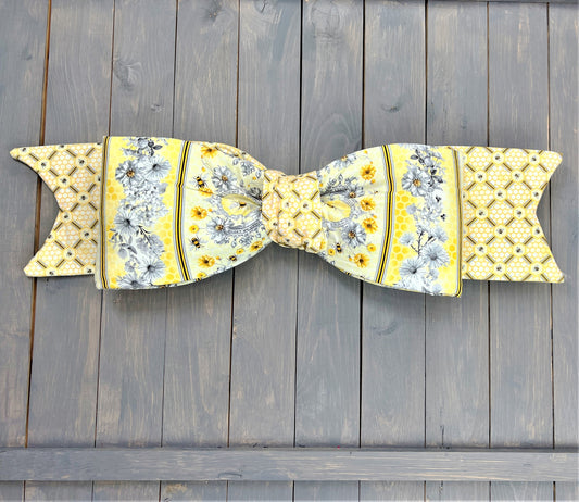 Large Bee Bow, XL Fabric Bow, XL Wreath Bow, Fabric Bow, Lantern Bow, Big Bow, Summer Bow, Front Door Hanger, Chair Bow, Bee Decor,