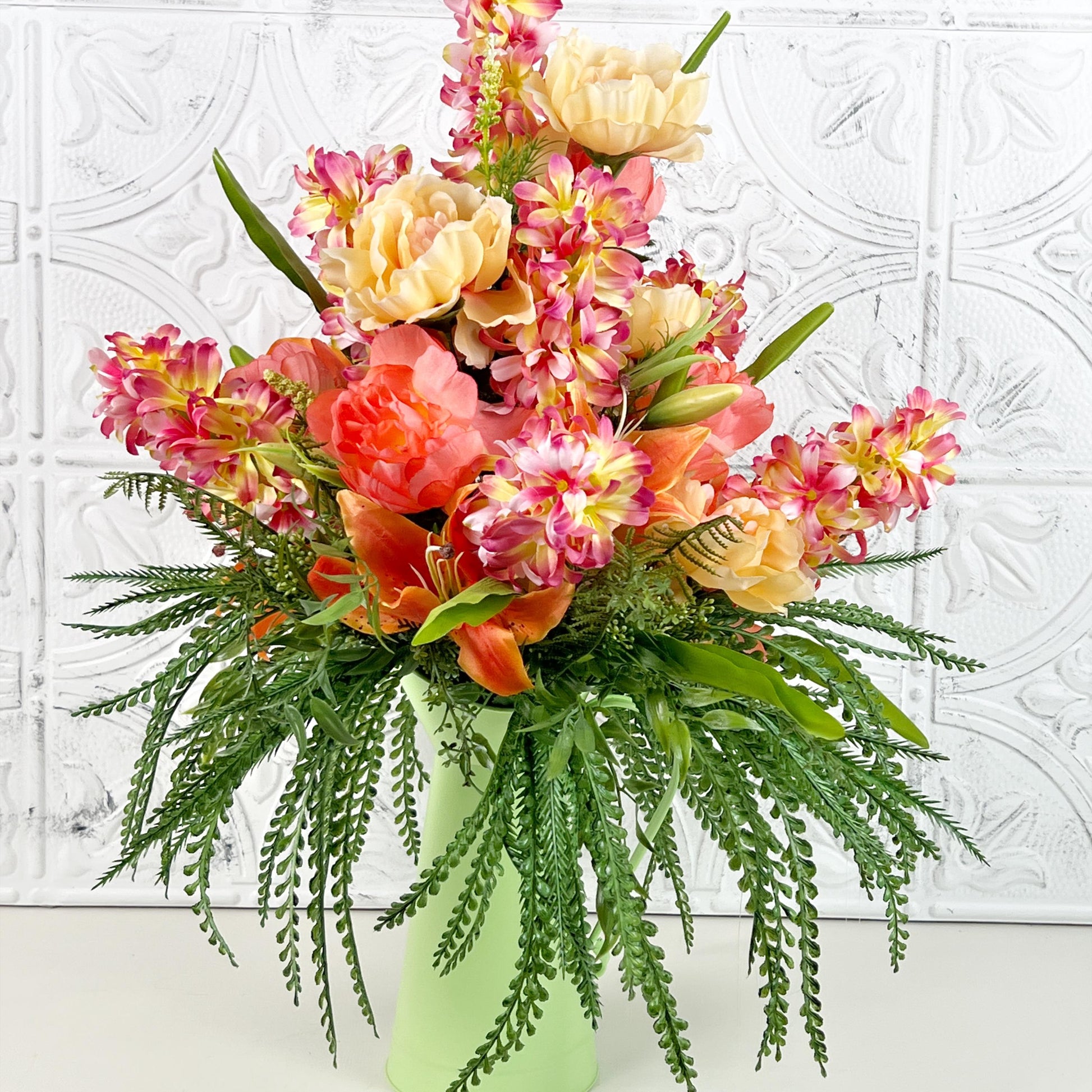 Tropical Faux Floral Centerpiece – Bright Summer Arrangement with Coral & Peach Blooms, Green Vase Decor, Handmade Island-Inspired Display