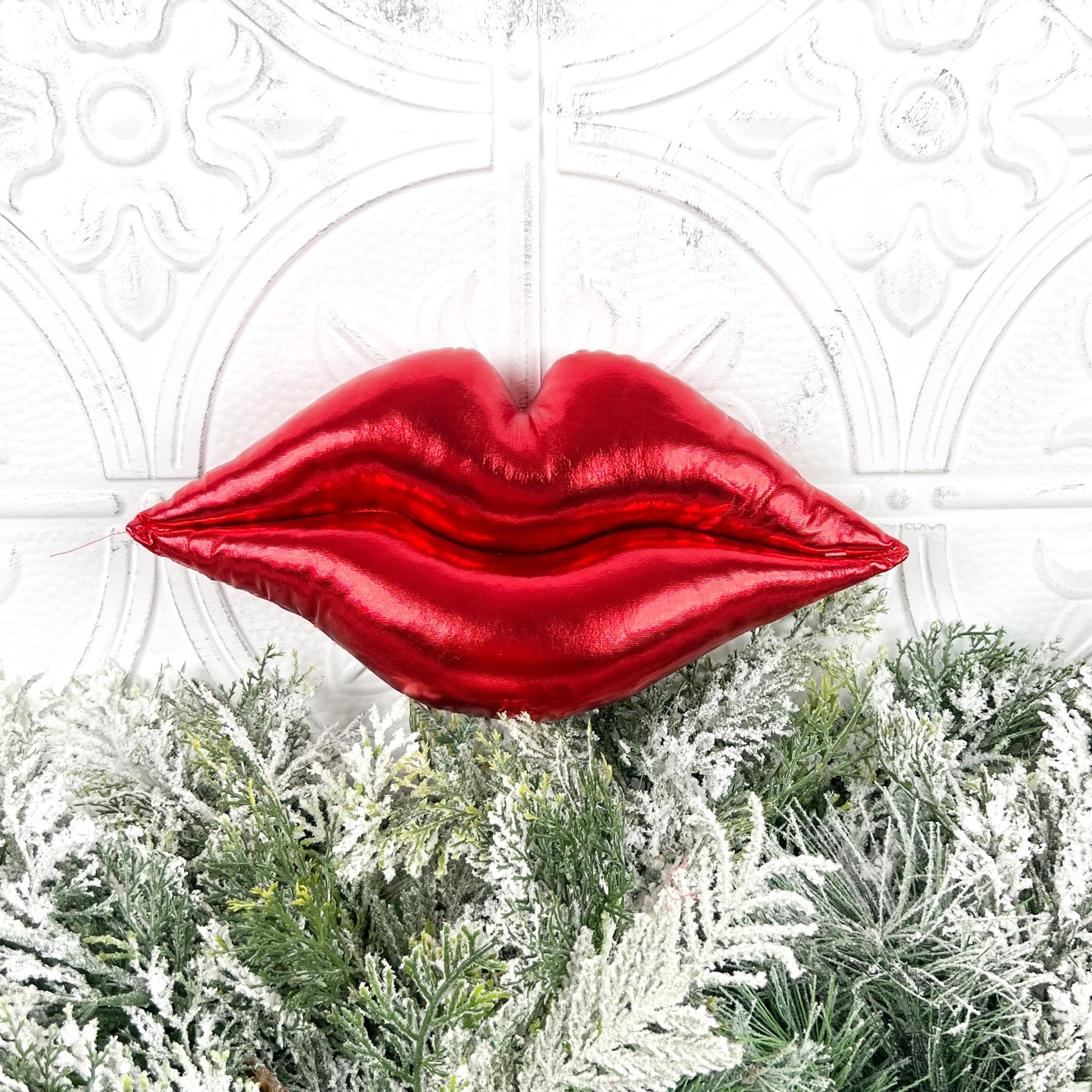 Plush Red Lip Ornament, Metallic Lip Decor, Designer Valentine Accent, Holiday Wreath Attachment, Glam Tree Decoration, Romantic Home Decor